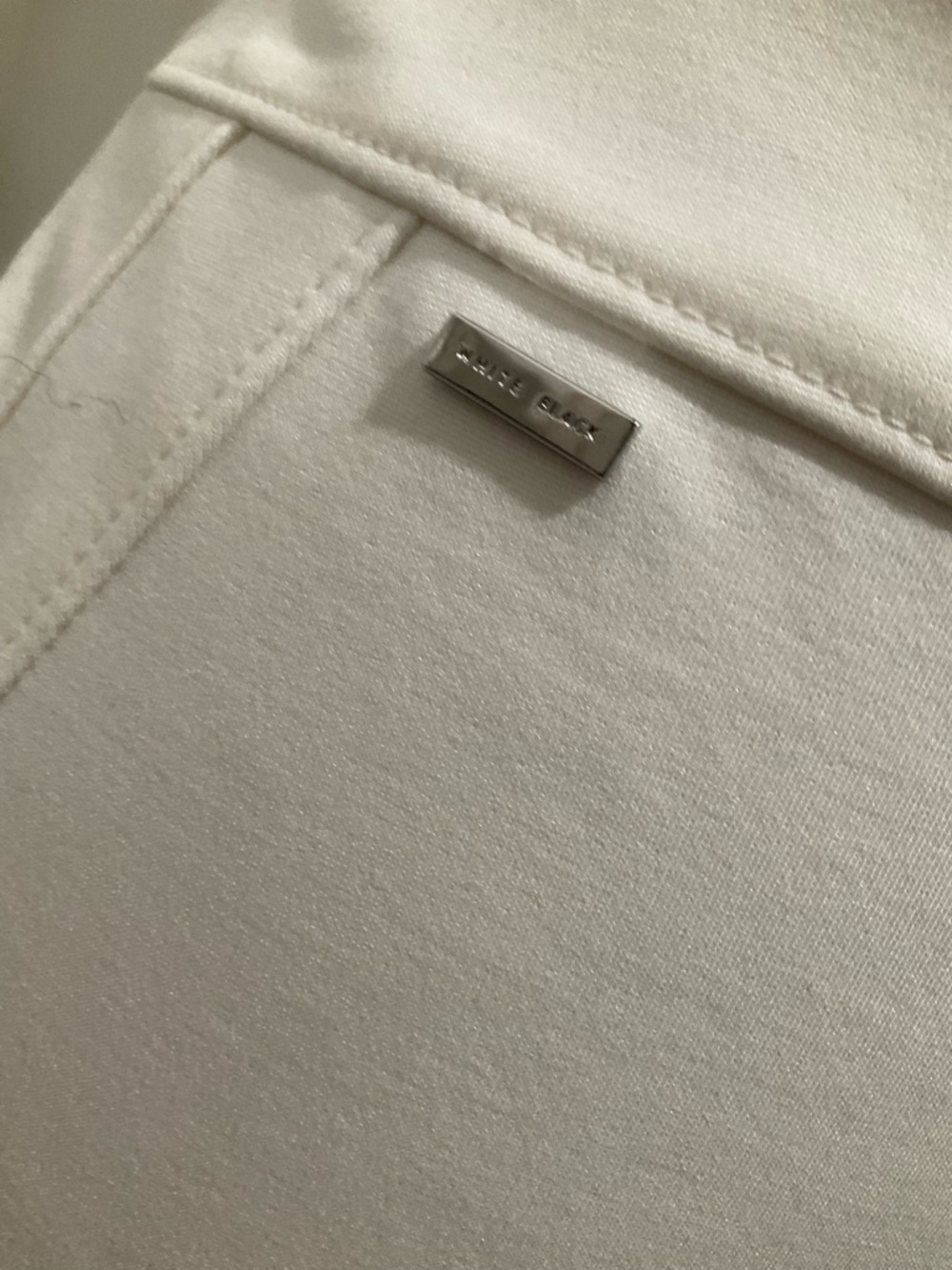 NWT WHITEHOUSE BLACK MARKET PERFECT FORM OFF WHITE PENCIL SKIRT - Picture 7 of 9